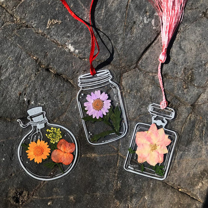 Bookmarks Set | Real Pressed Flowers | Unique Nature-Inspired Design & Waterproof | Mixed Natural Colors 14x4cm