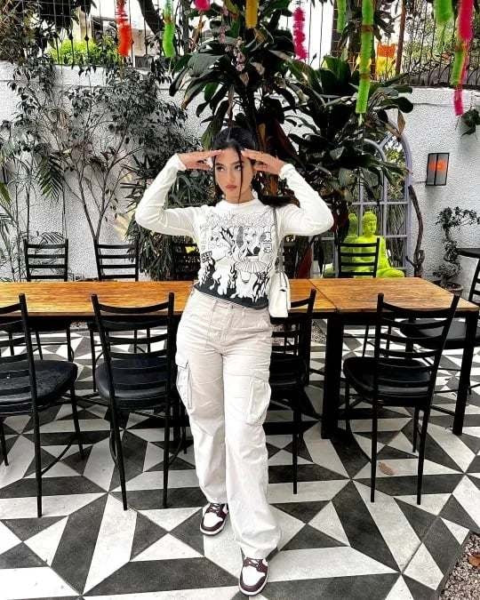 Women’s Cargo Pants | Adjustable Waist Belt | Multi-Pocket & Straight Fit | Versatile Style