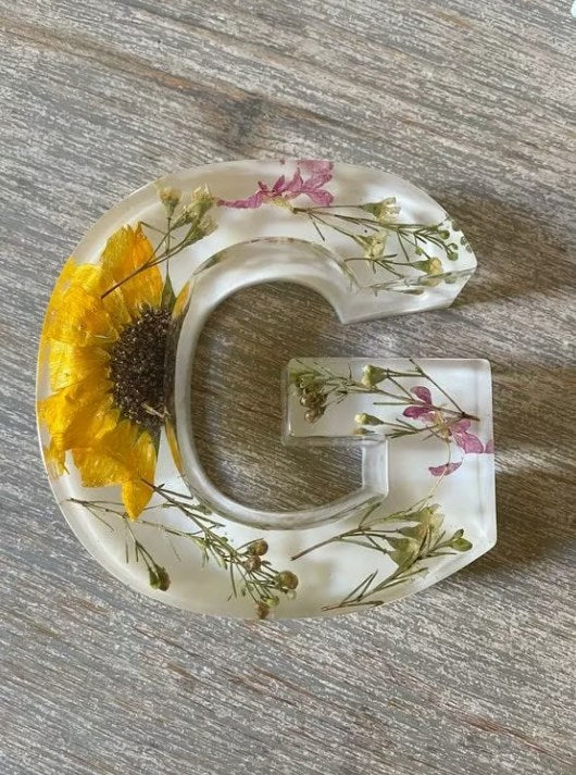 FloraGlow | Handmade Floral Night Light for a Dreamy Ambiance