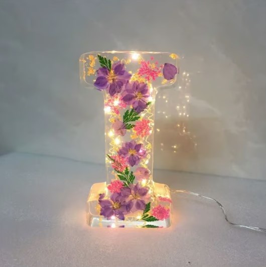 FloraGlow | Handmade Floral Night Light for a Dreamy Ambiance