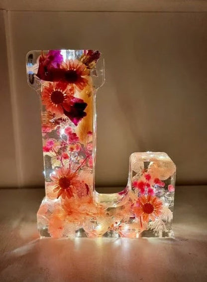 FloraGlow | Handmade Floral Night Light for a Dreamy Ambiance
