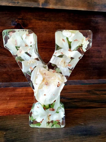 FloraGlow | Handmade Floral Night Light for a Dreamy Ambiance