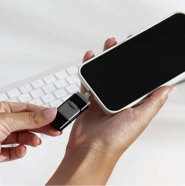 SnapSync™ | 4-in-1 Flash Drive